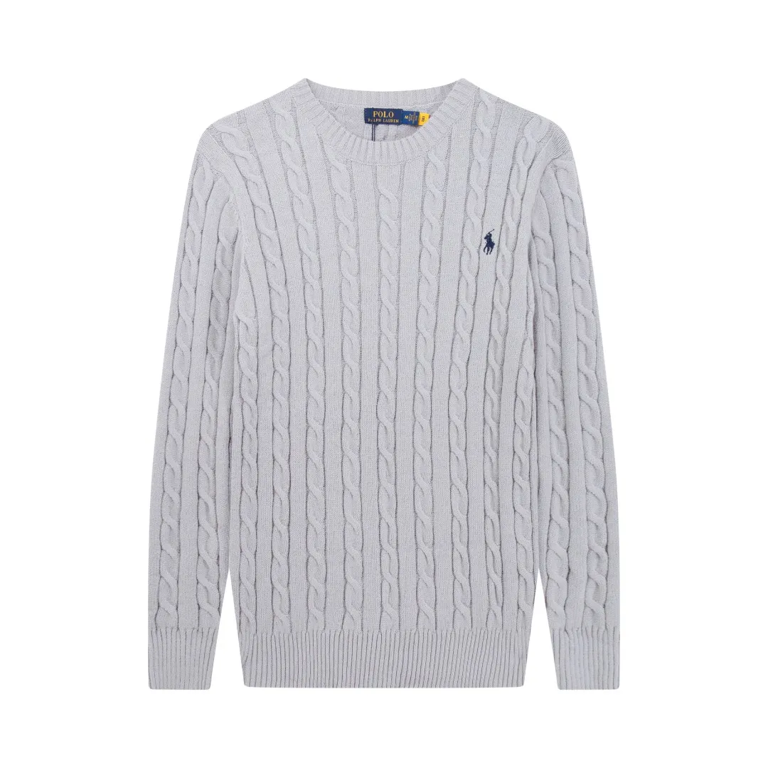 P210 [Ralph Lauren round neck solid color pony embroidery logo twist knitted sweater] ✅Ralph Lauren classic basic versatile knitted pullover crew neck sweater for men and women ✅Main supplier platform live broadcast Wholesale entity Replenish when out of stock will not be removed from the shelves ✅ZP quality 1:1 pattern making Scan the code to enter the GF website Counter quality ✅Detailed quality is the only one in Guangzhou Imported quality cotton yarn Focus on high-end cost-effective Good quality Needless to say ✅The version is restored to the original version. The maximum size can be worn up to 1105 pounds. Loose, comfortable and stress-free. ✅The upper body is simple and easy to match. A must-have for ootd. Good-looking clothes are never picky. A must-have in couples’ wardrobes. Size: S-XL. Color: black, white, gray, royal blue, pink, sky blue, khaki.